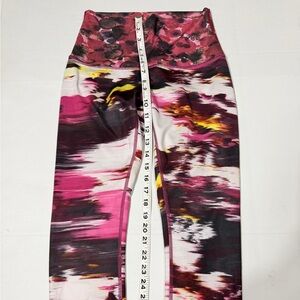lululemon athletica Pink, Yellow & Black Abstract Girls' Leggings